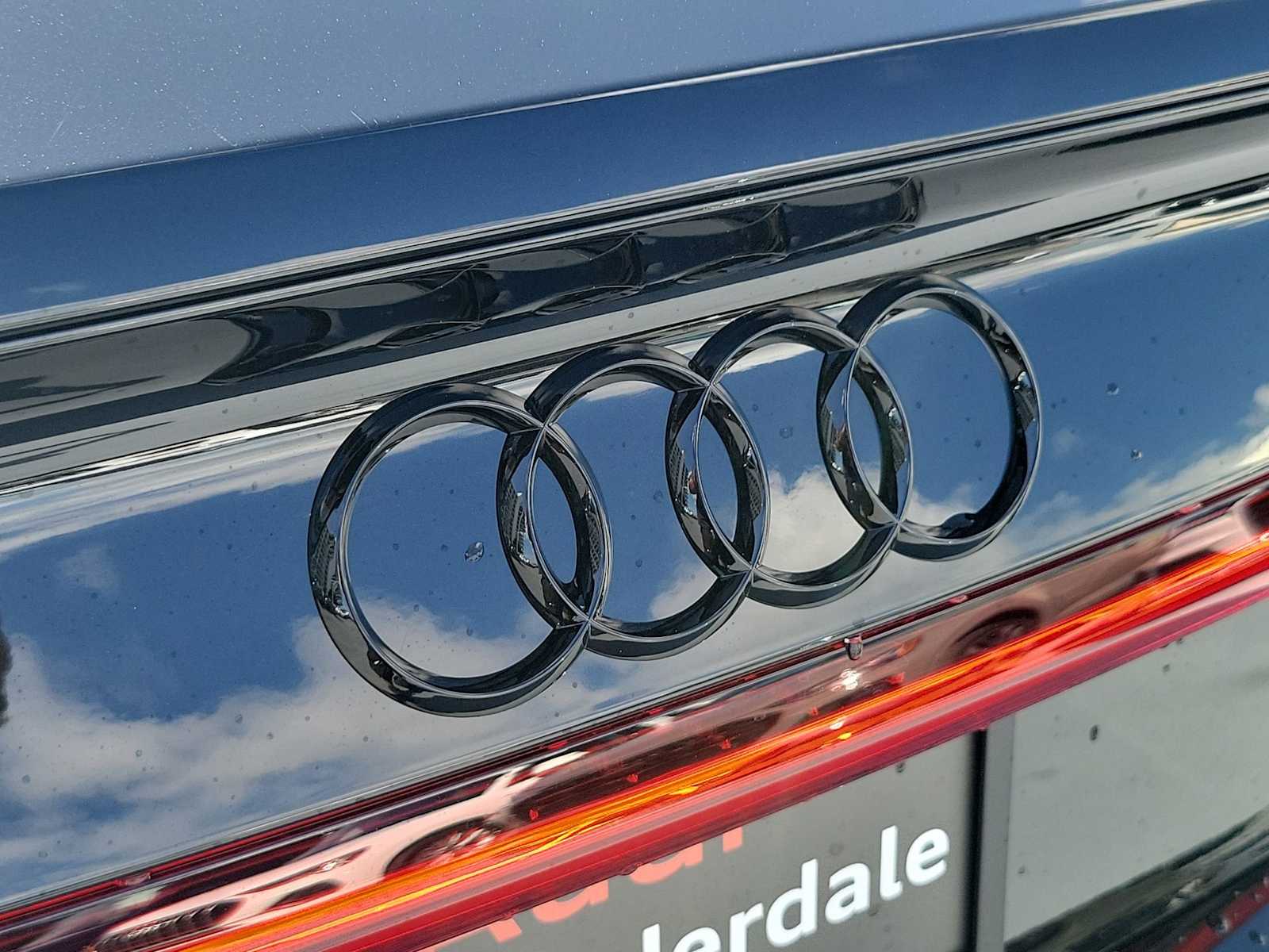 Thumbnail: 2026 Audi RS 7 - 10