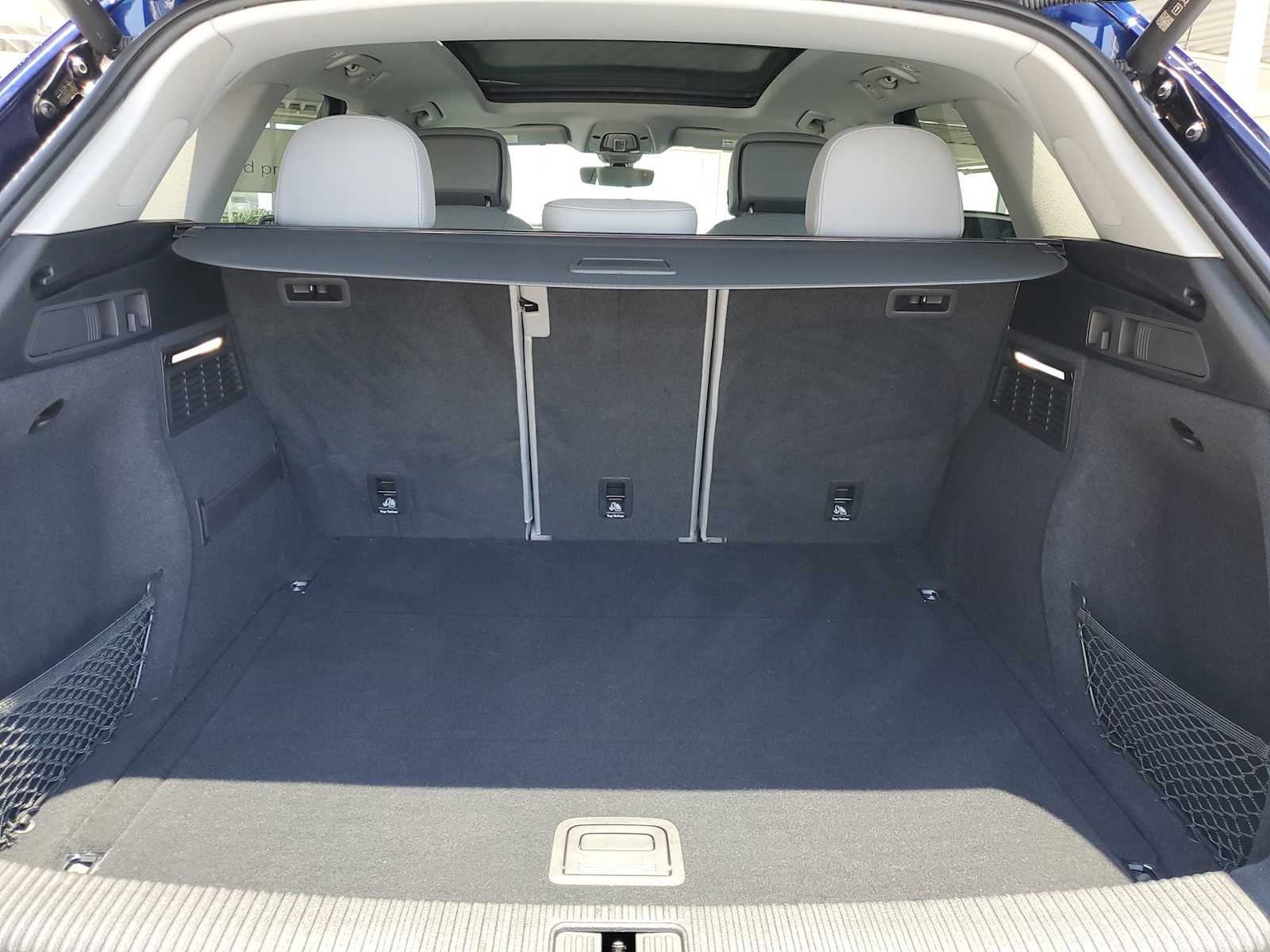 2022 Audi Q5 e Premium Plus 24