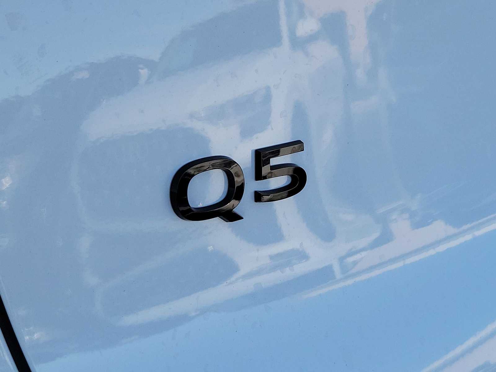 Thumbnail: 2025 Audi Q5 - 10