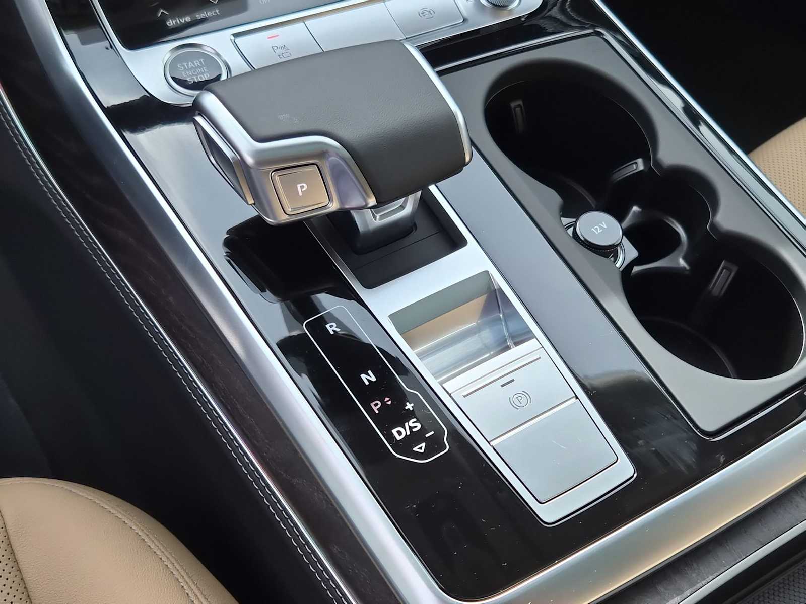 Thumbnail: 2026 Audi Q7 - 25