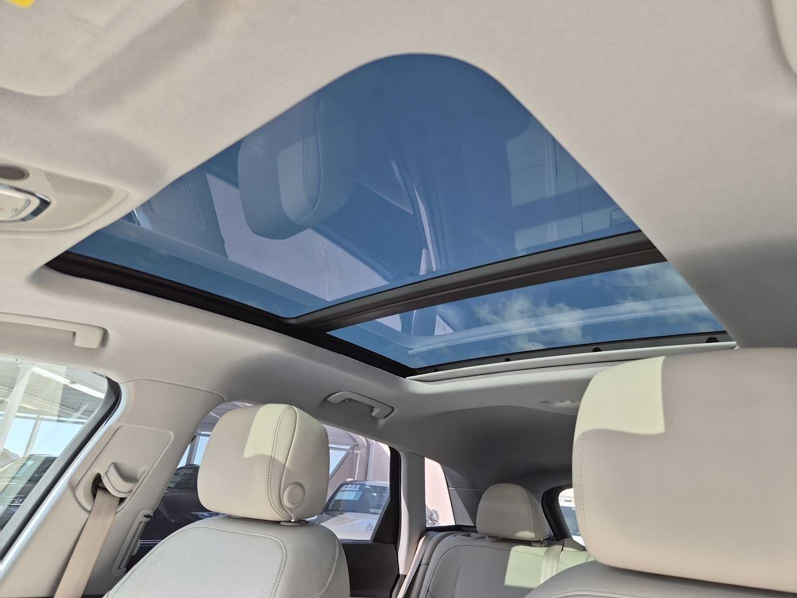 Thumbnail: 2021 Audi e-tron - 18