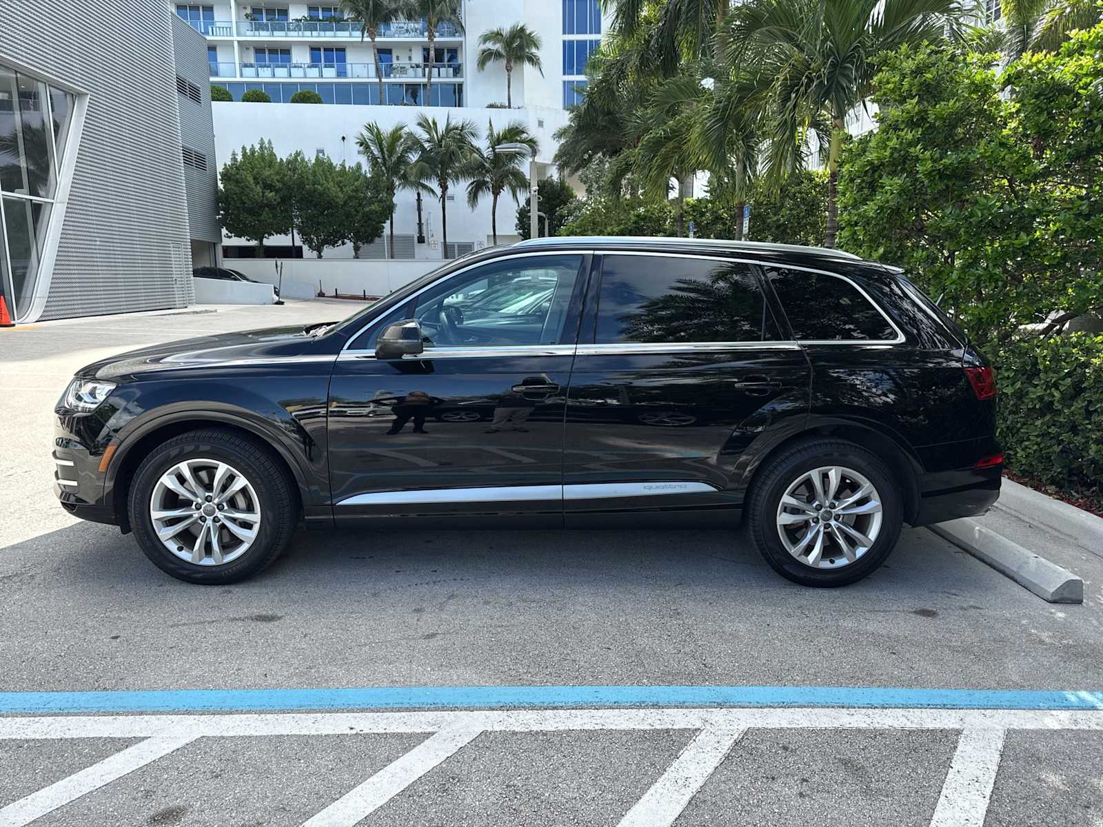 Thumbnail: 2018 Audi Q7 - 3