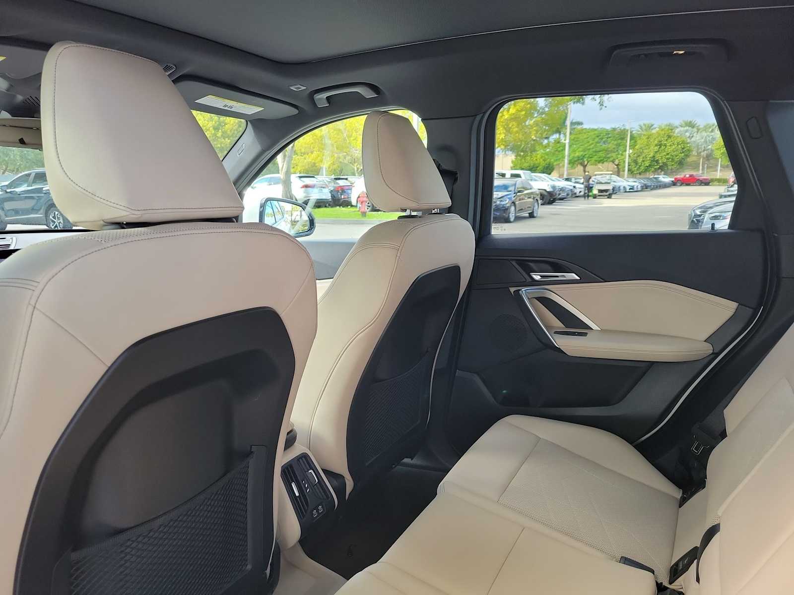 Thumbnail: 2023 BMW X1 - 12