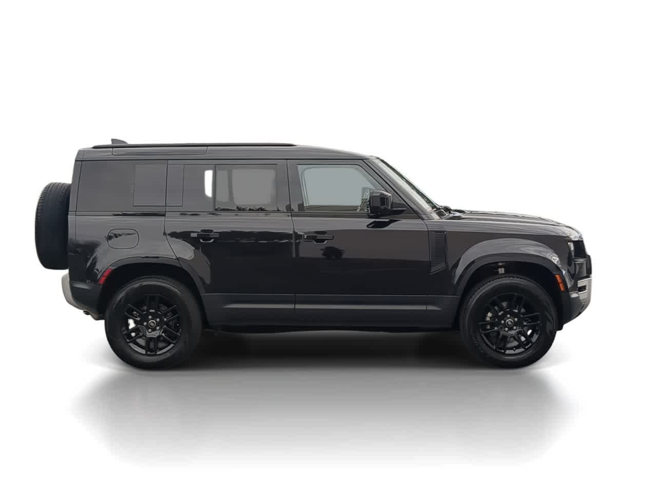 Thumbnail: 2025 Land Rover Defender - 9