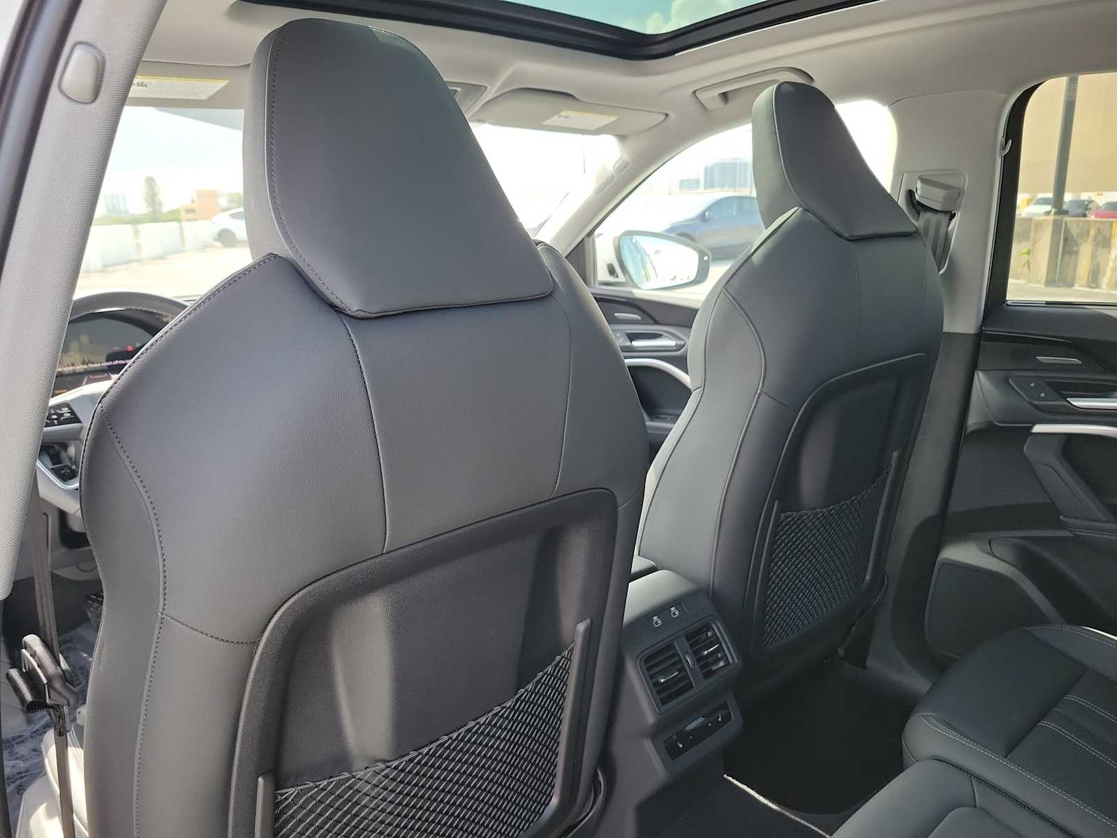 Thumbnail: 2025 Audi Q5 - 17