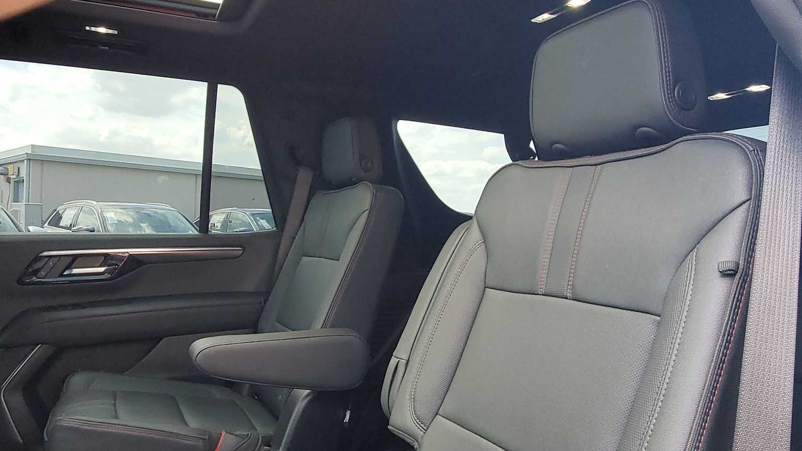Thumbnail: 2025 Chevrolet Tahoe - 20