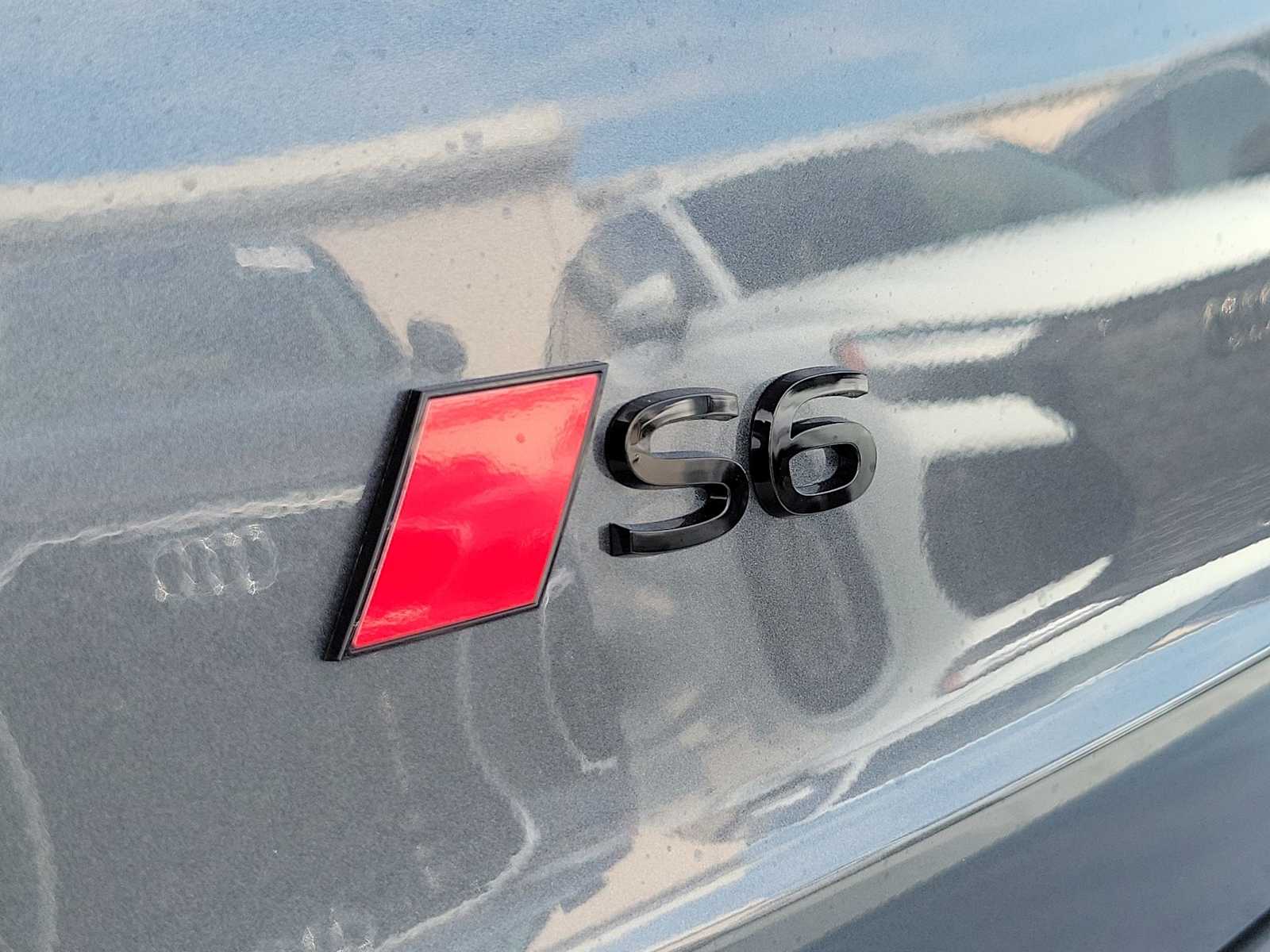 Thumbnail: 2025 Audi e-tron S - 11