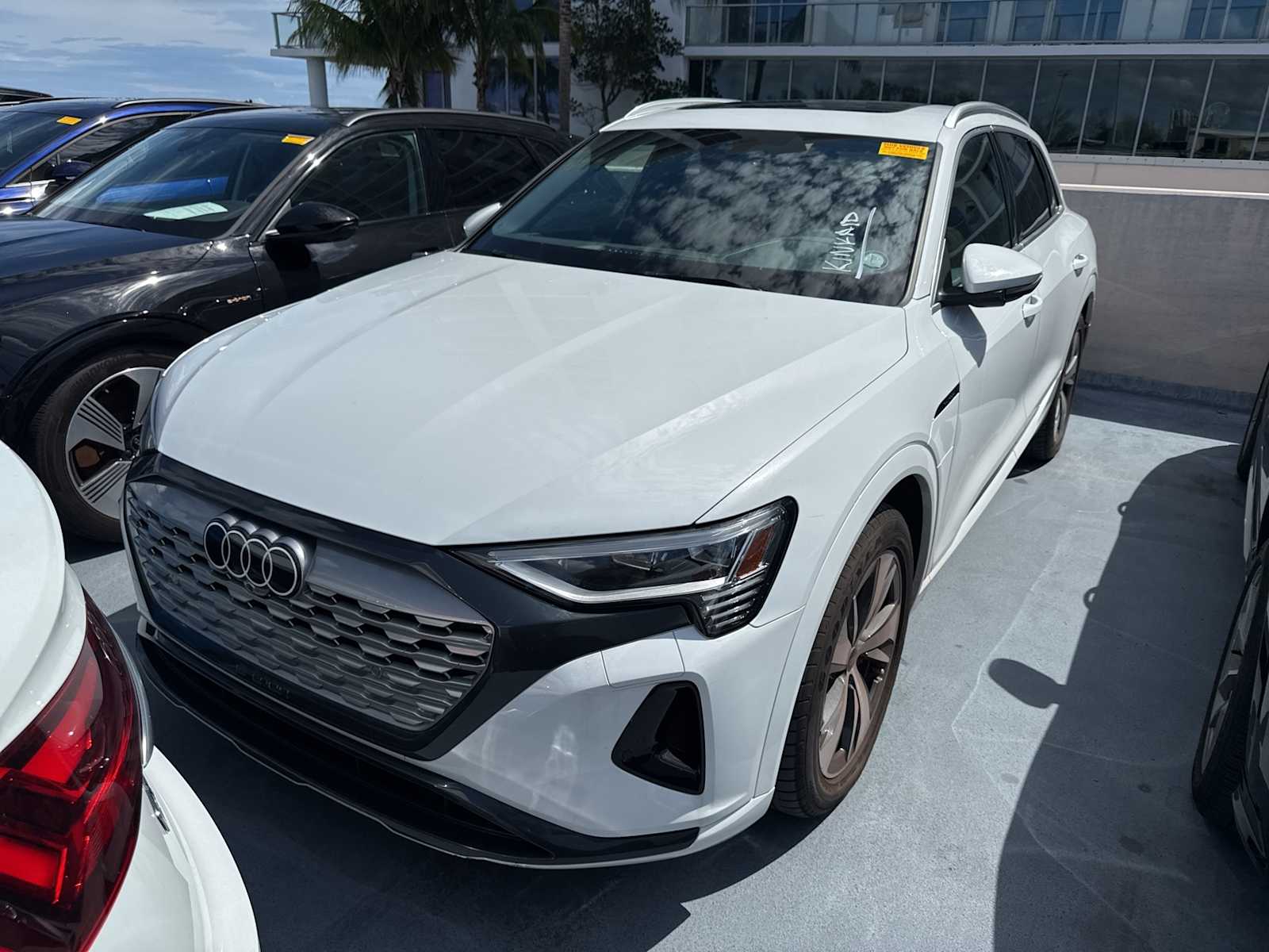 Thumbnail: 2024 Audi Q8 e-tron - 1
