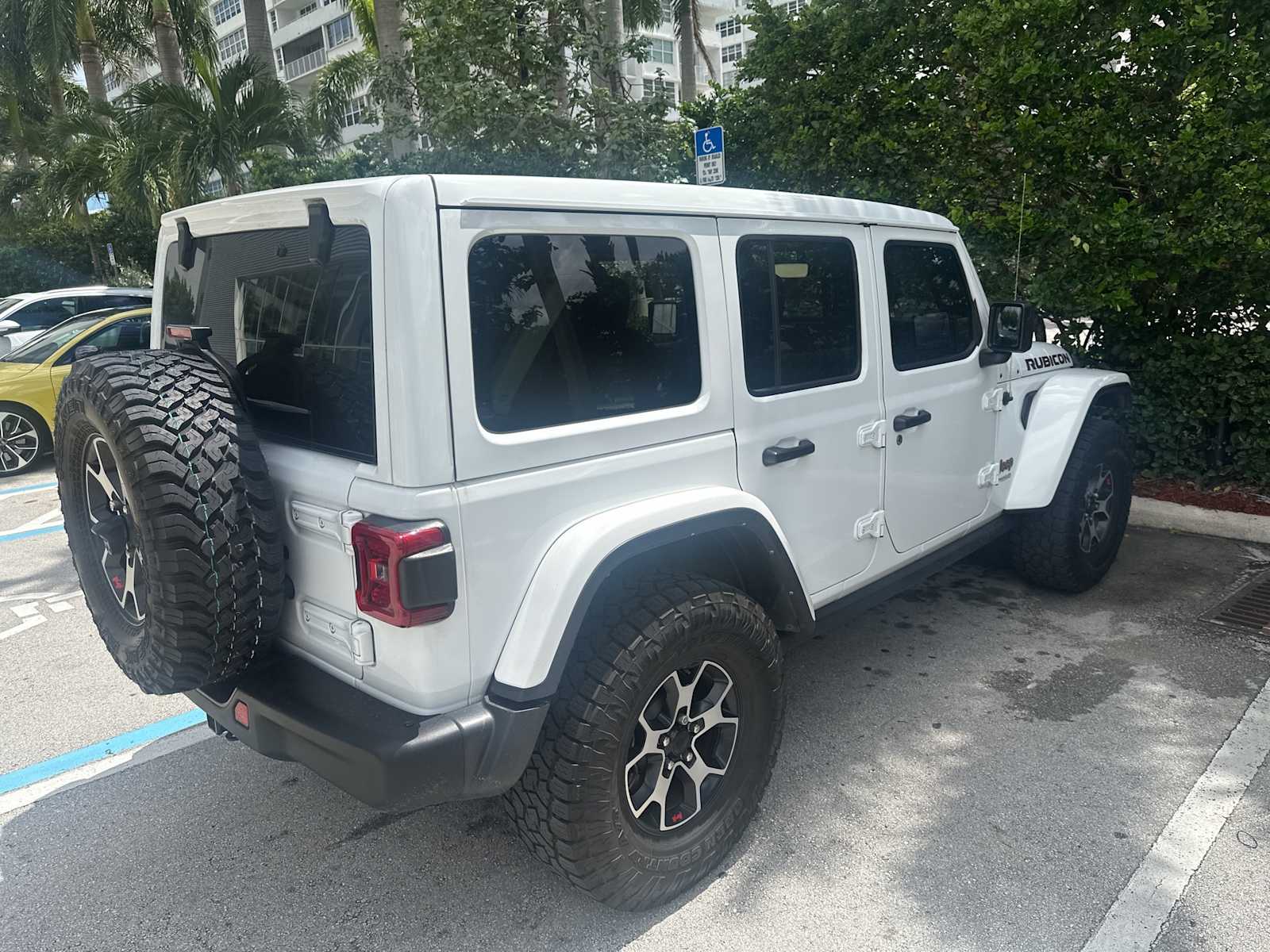 Thumbnail: 2021 Jeep Wrangler - 3