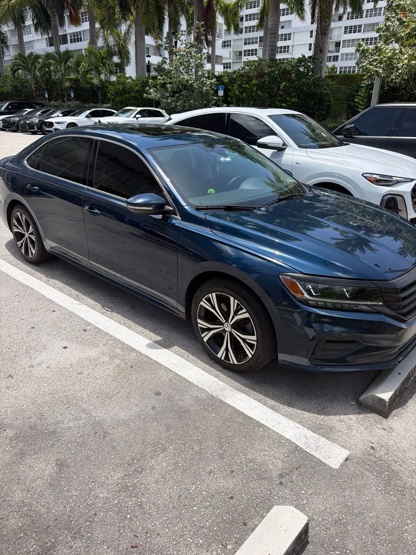 Thumbnail: 2021 Volkswagen Passat - 1