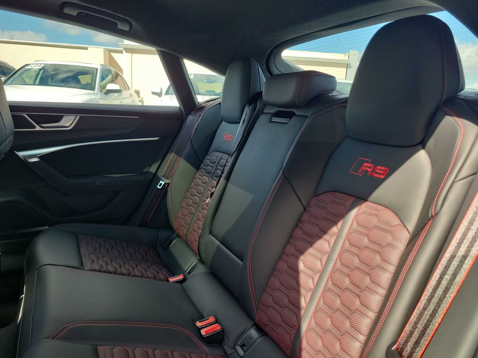 Thumbnail: 2026 Audi RS 7 - 19