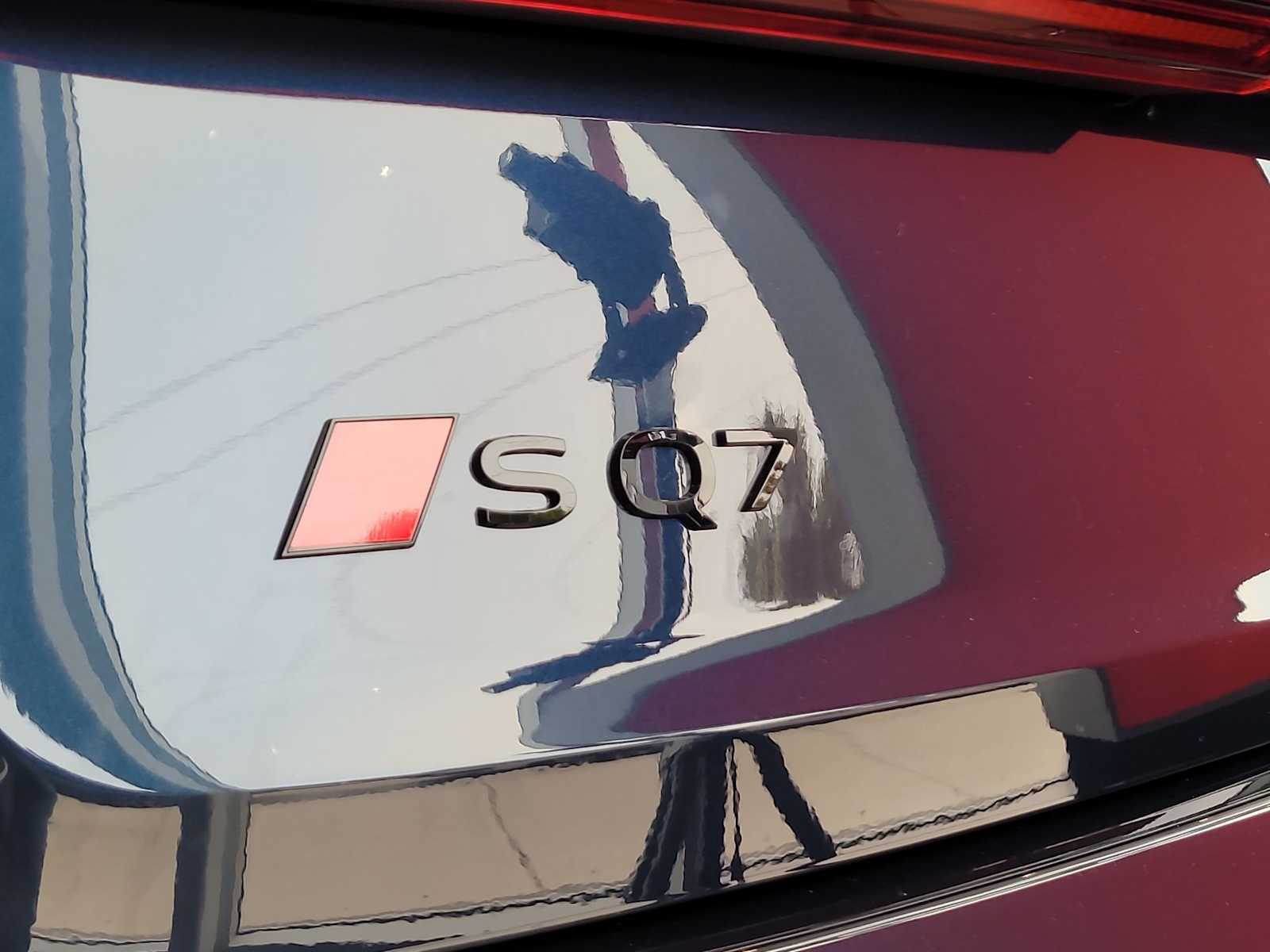 Thumbnail: 2026 Audi SQ7 - 9