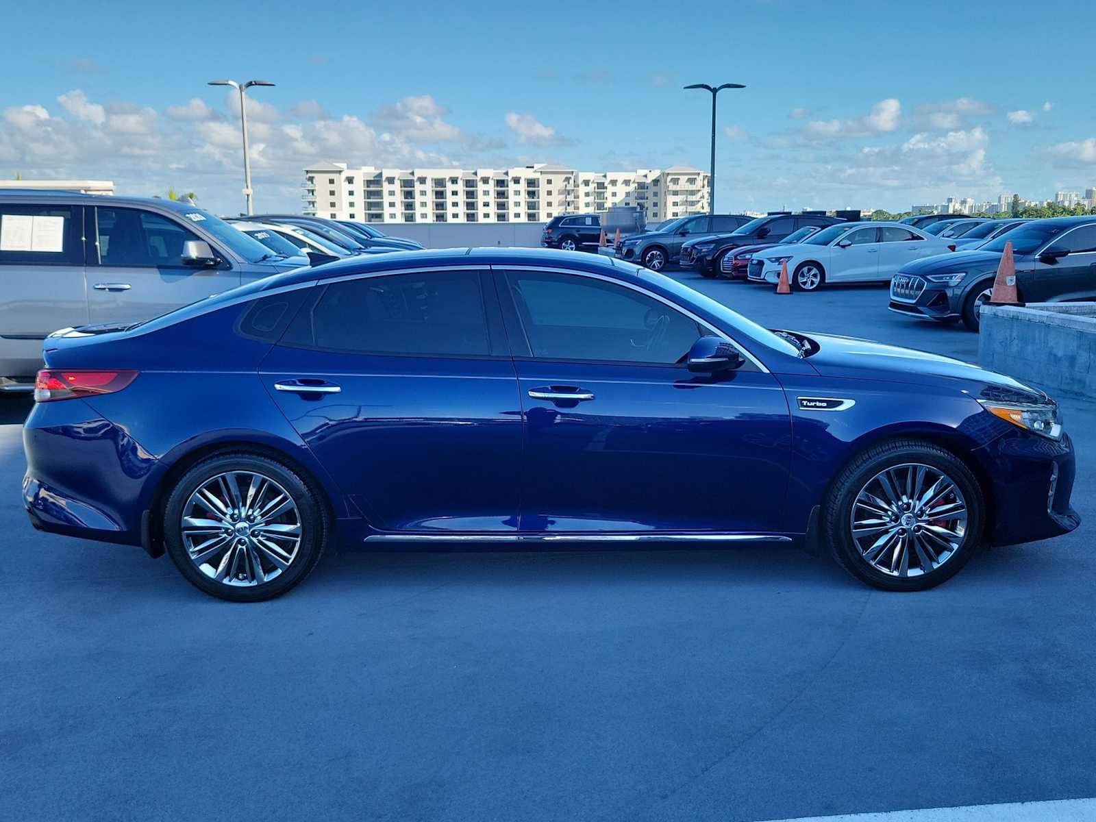 Thumbnail: 2017 Kia Optima - 7