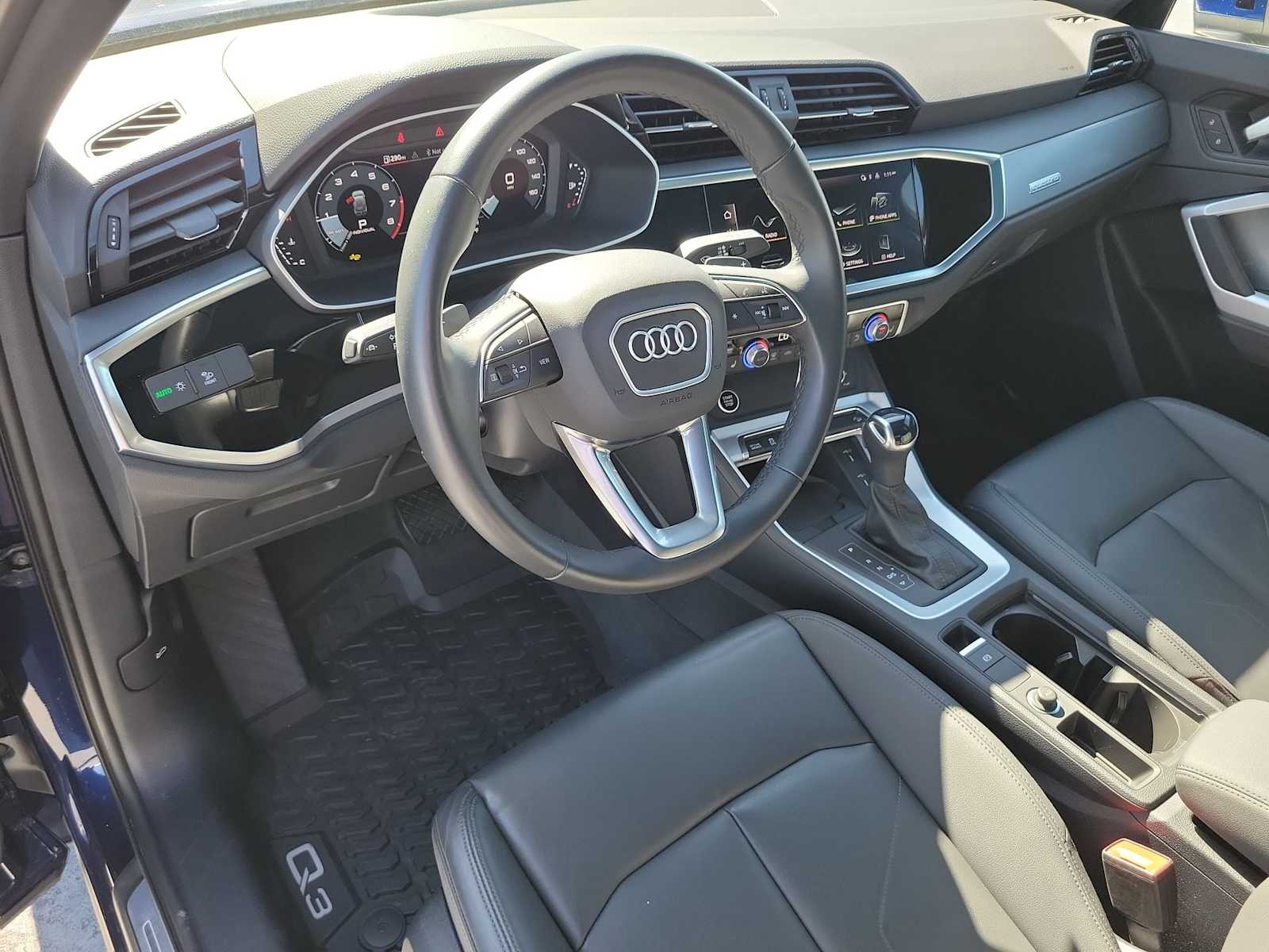 Thumbnail: 2024 Audi Q3 - 2