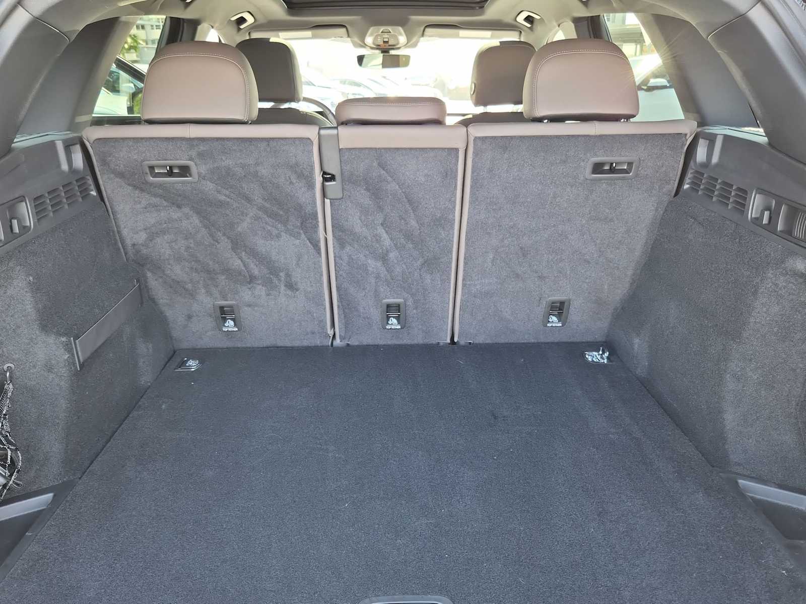 Thumbnail: 2025 Audi Q5 - 26