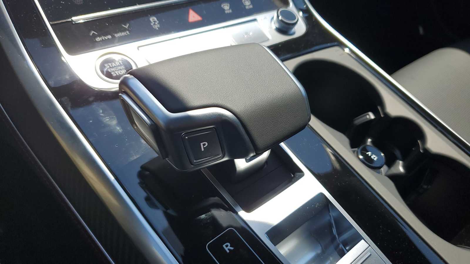 Thumbnail: 2026 Audi Q7 - 32