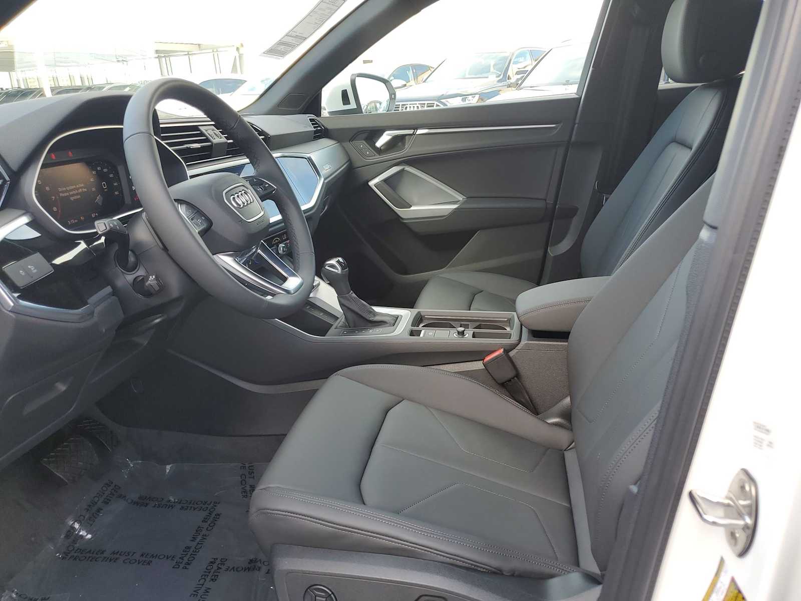 Thumbnail: 2023 Audi Q3 - 2