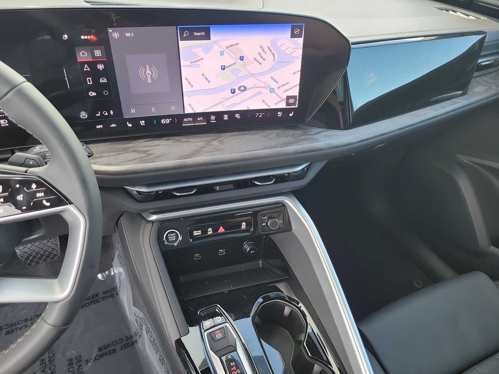 Thumbnail: 2025 Audi Q5 - 23