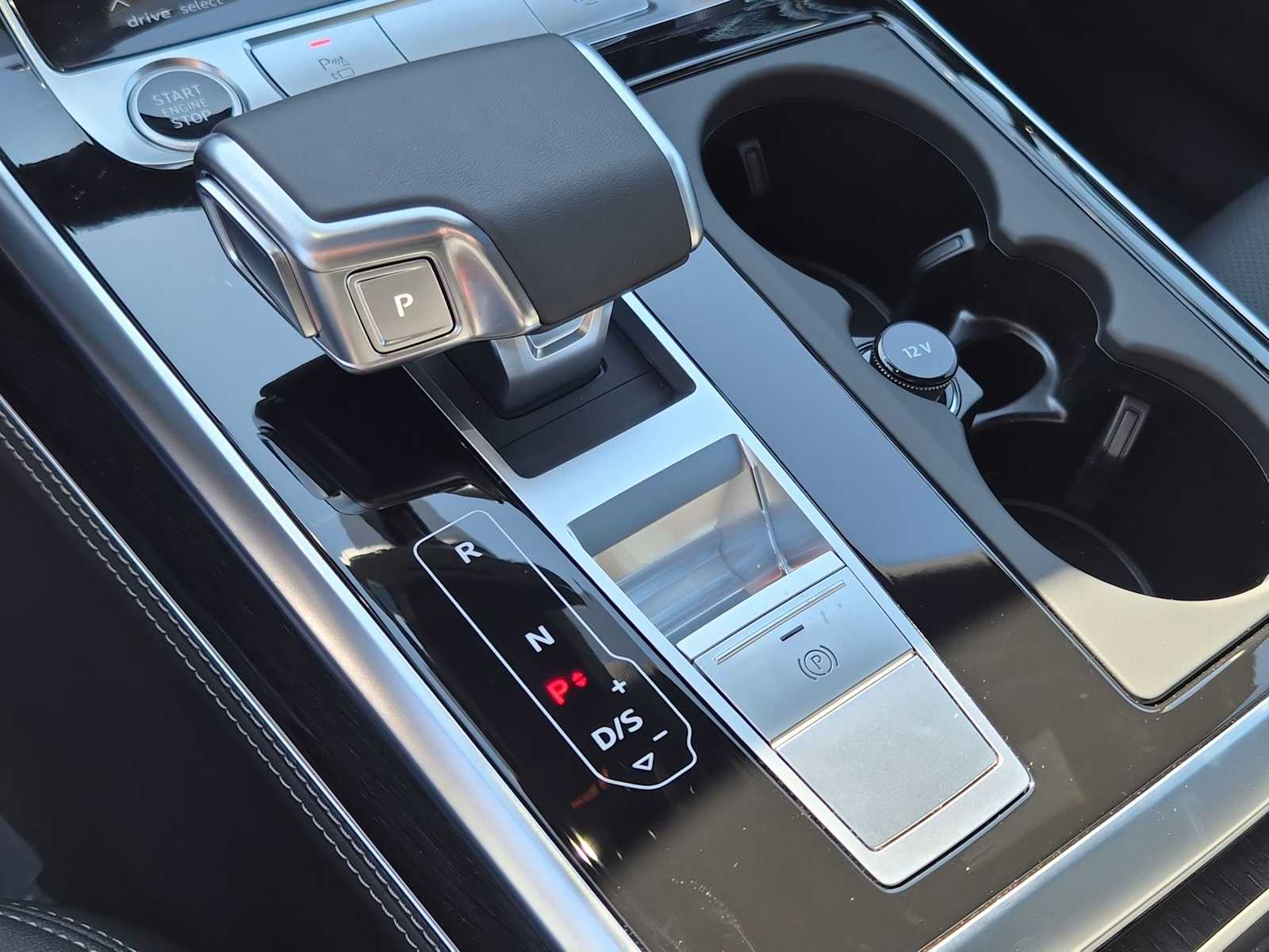 Thumbnail: 2026 Audi Q7 - 25