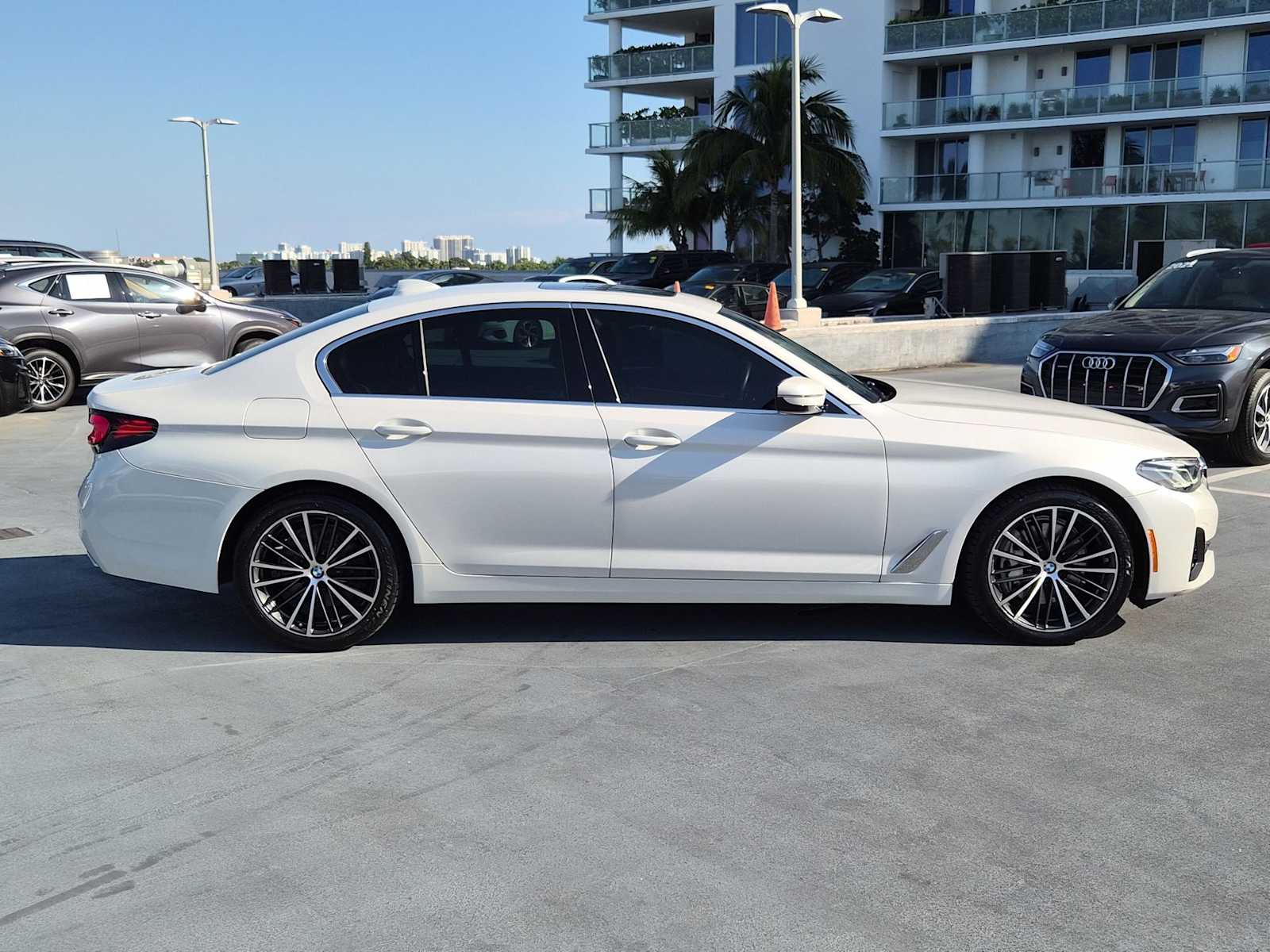 Thumbnail: 2023 BMW 5 Series - 7