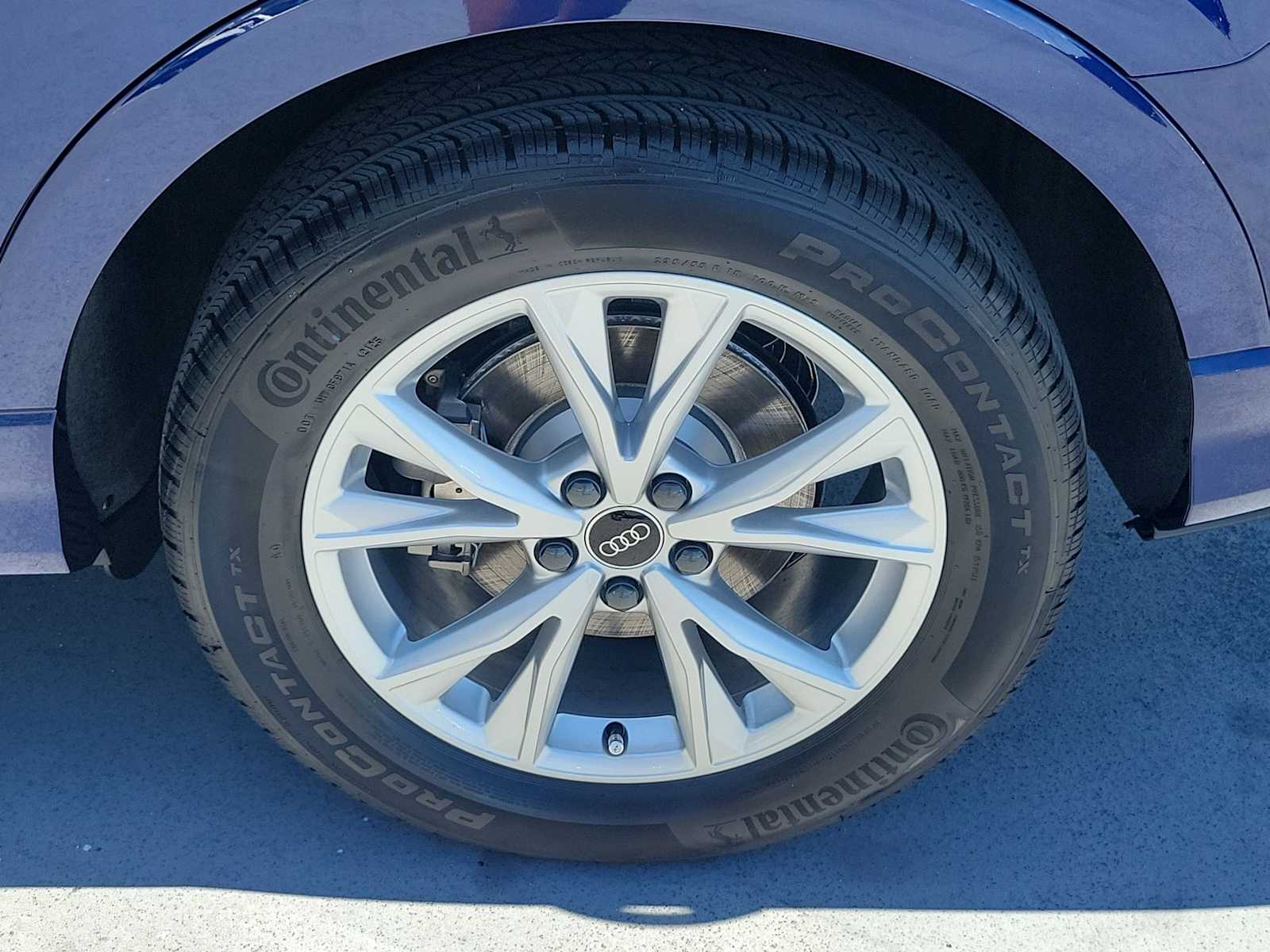 Thumbnail: 2025 Audi Q3 - 12