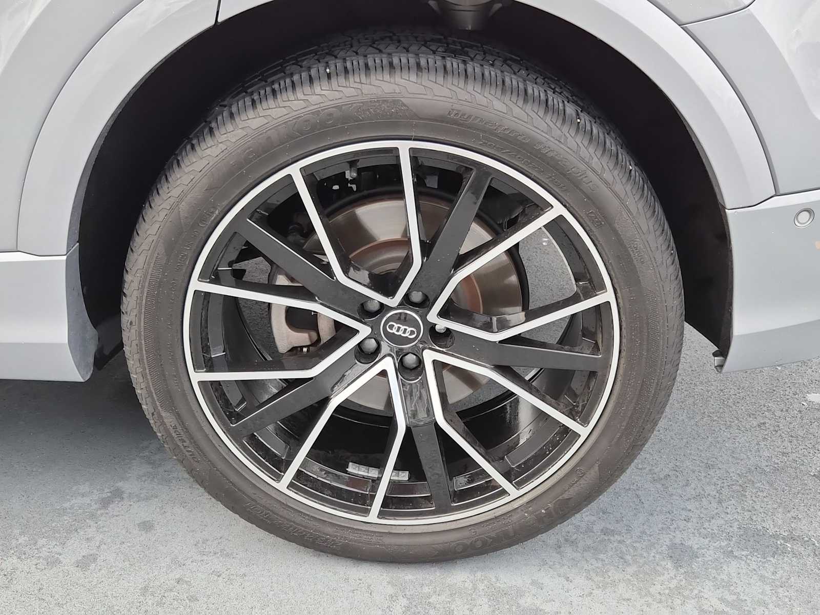 Thumbnail: 2021 Audi Q8 - 12