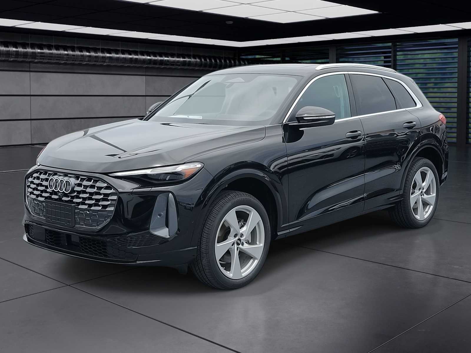 Thumbnail: 2026 Audi Q5 - 1