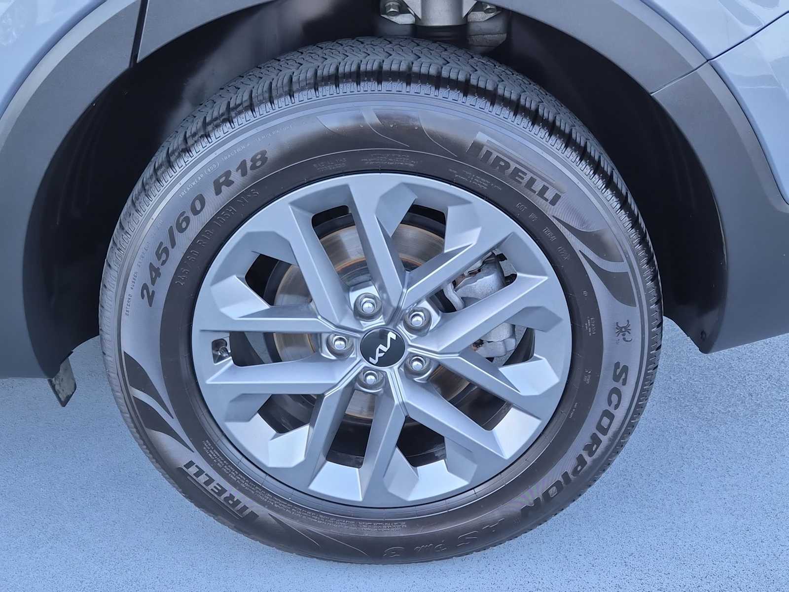 Thumbnail: 2023 Kia Telluride - 11