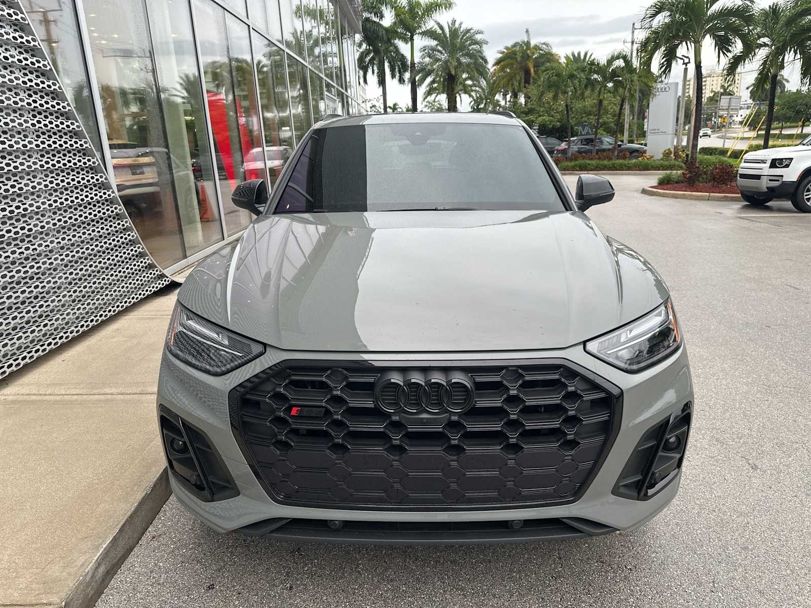 Thumbnail: 2022 Audi SQ5 - 1