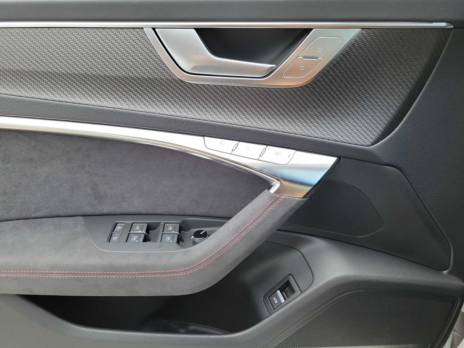 Thumbnail: 2025 Audi RS 7 - 19