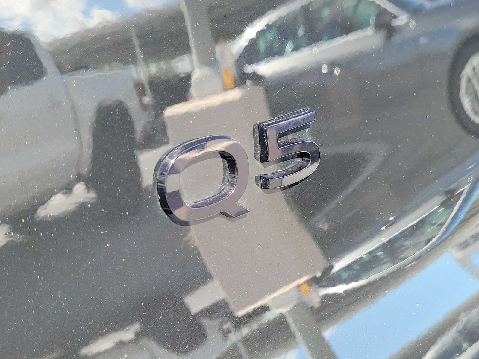 Thumbnail: 2025 Audi Q5 - 10