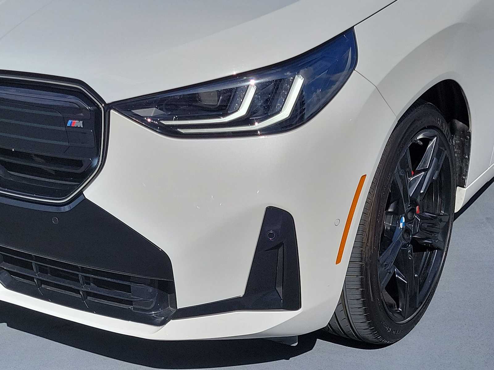 Thumbnail: 2026 BMW M5 - 10