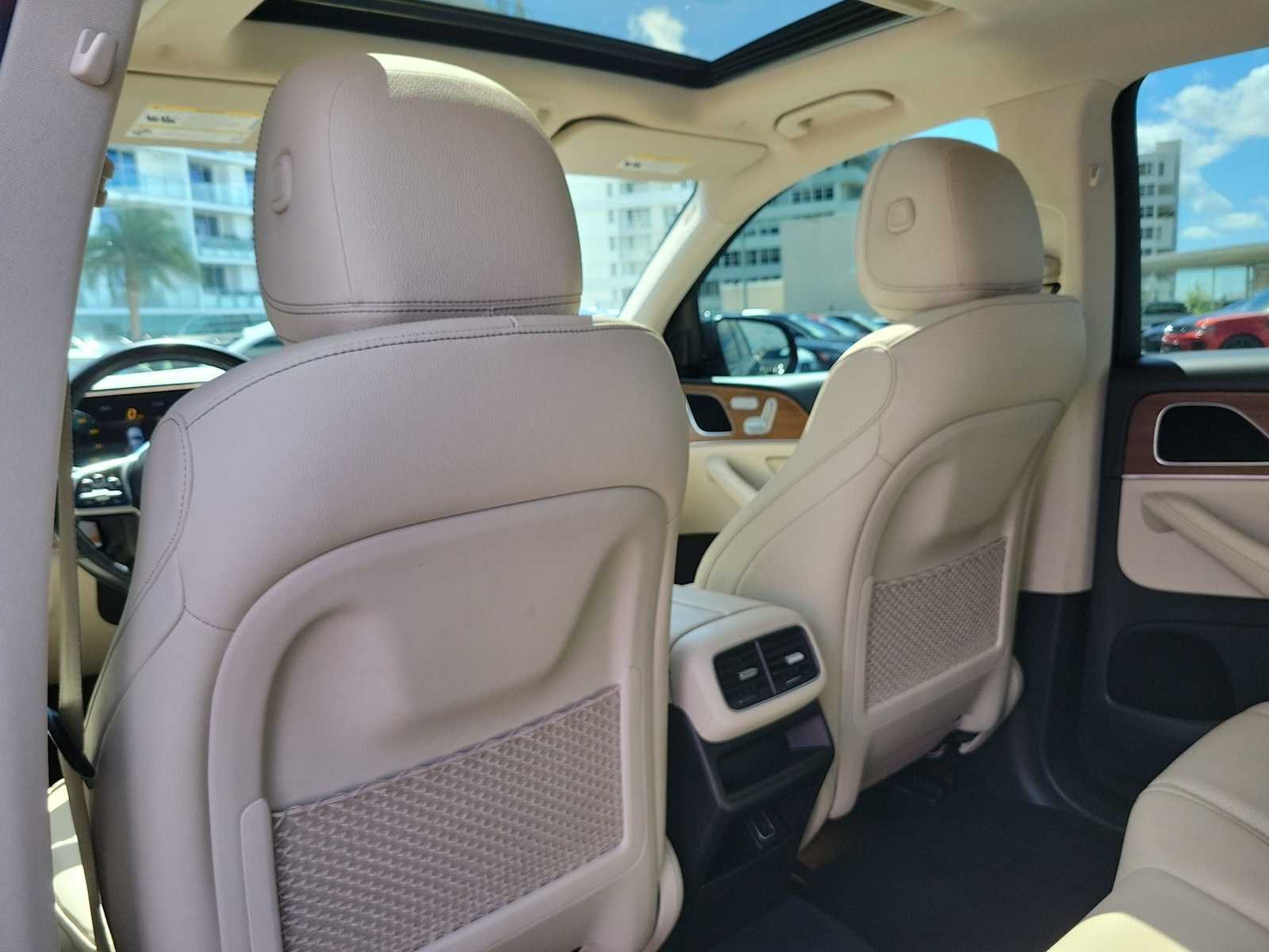 Thumbnail: 2022 Mercedes-Benz GLE - 16