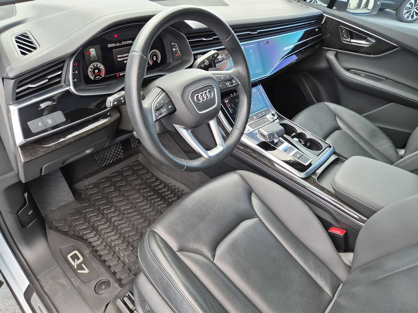 Thumbnail: 2023 Audi Q7 - 2