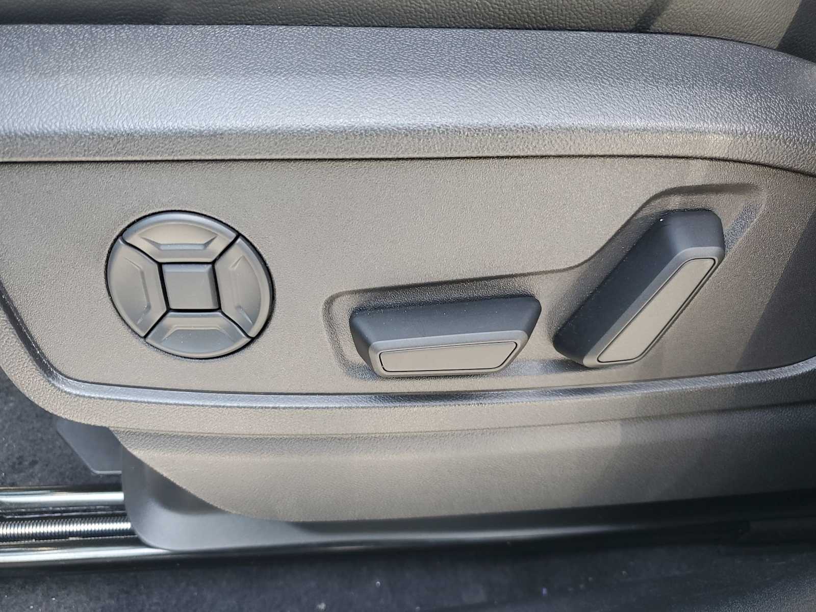 2025 Audi Q5 Premium Plus 13
