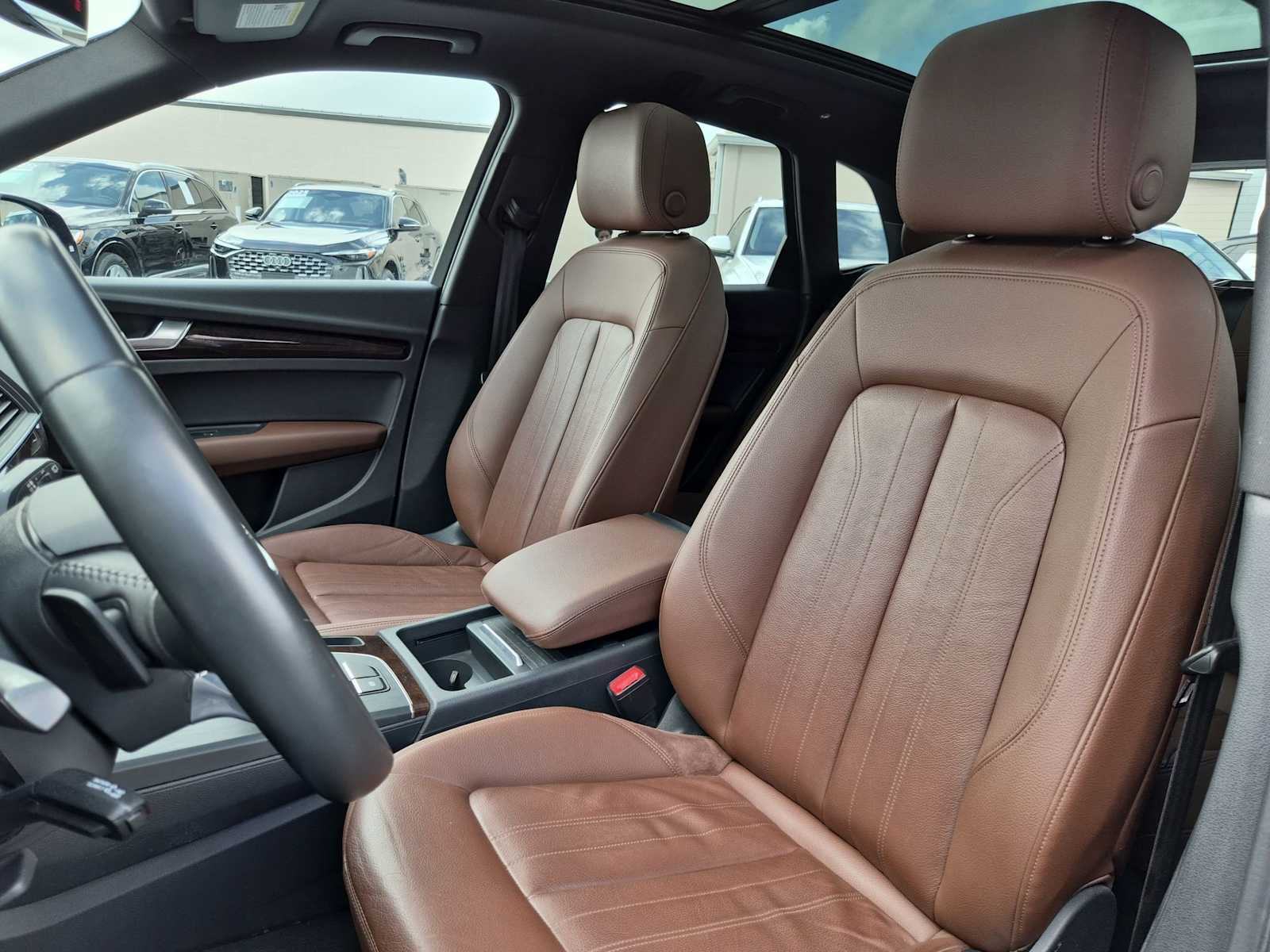 Thumbnail: 2020 Audi Q5 - 15