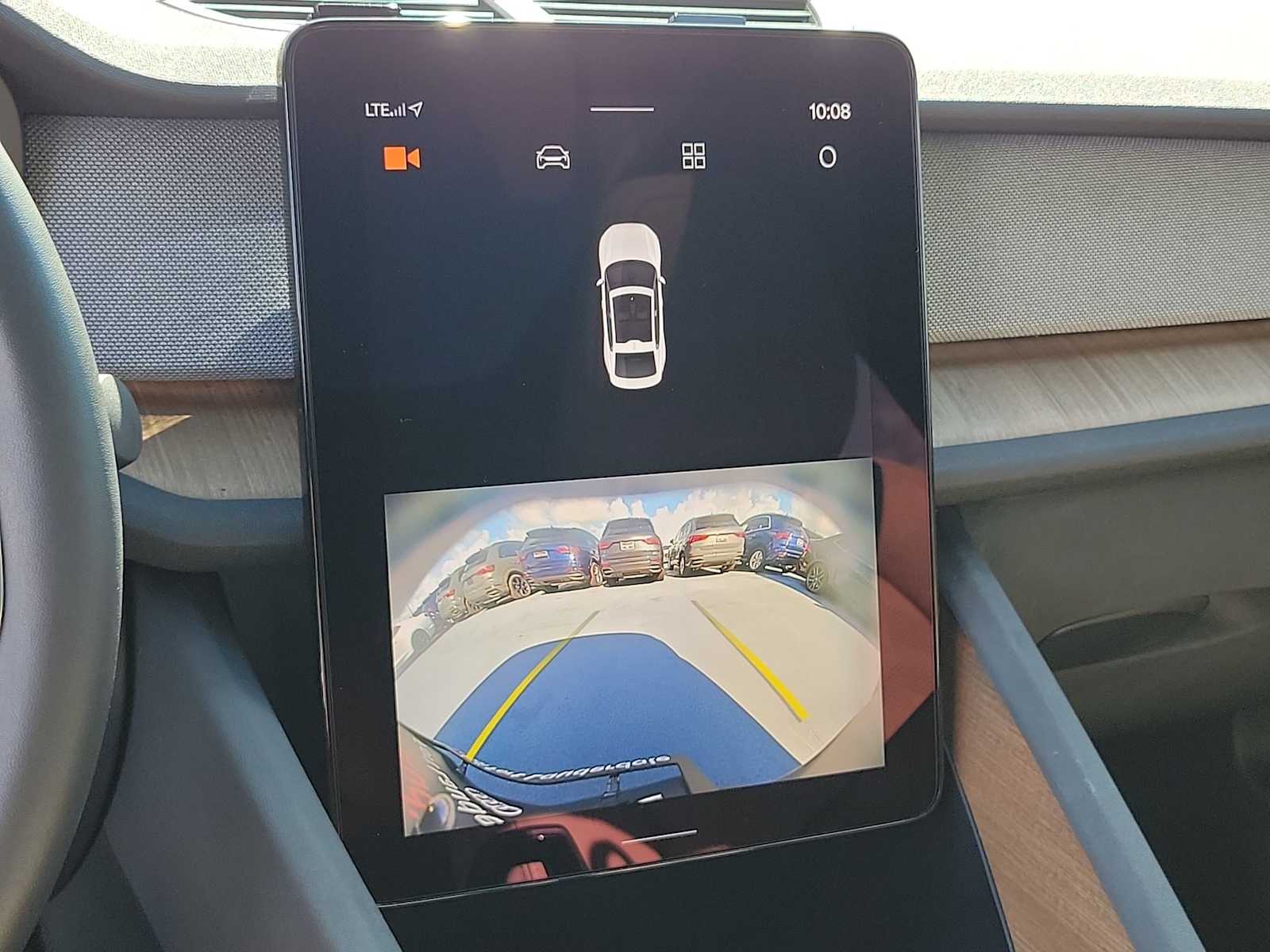 Thumbnail: 2022 Polestar 2 - 23