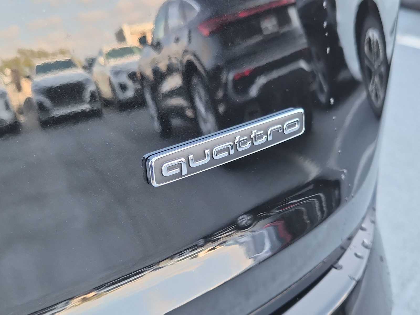 Thumbnail: 2025 Audi Q7 - 11