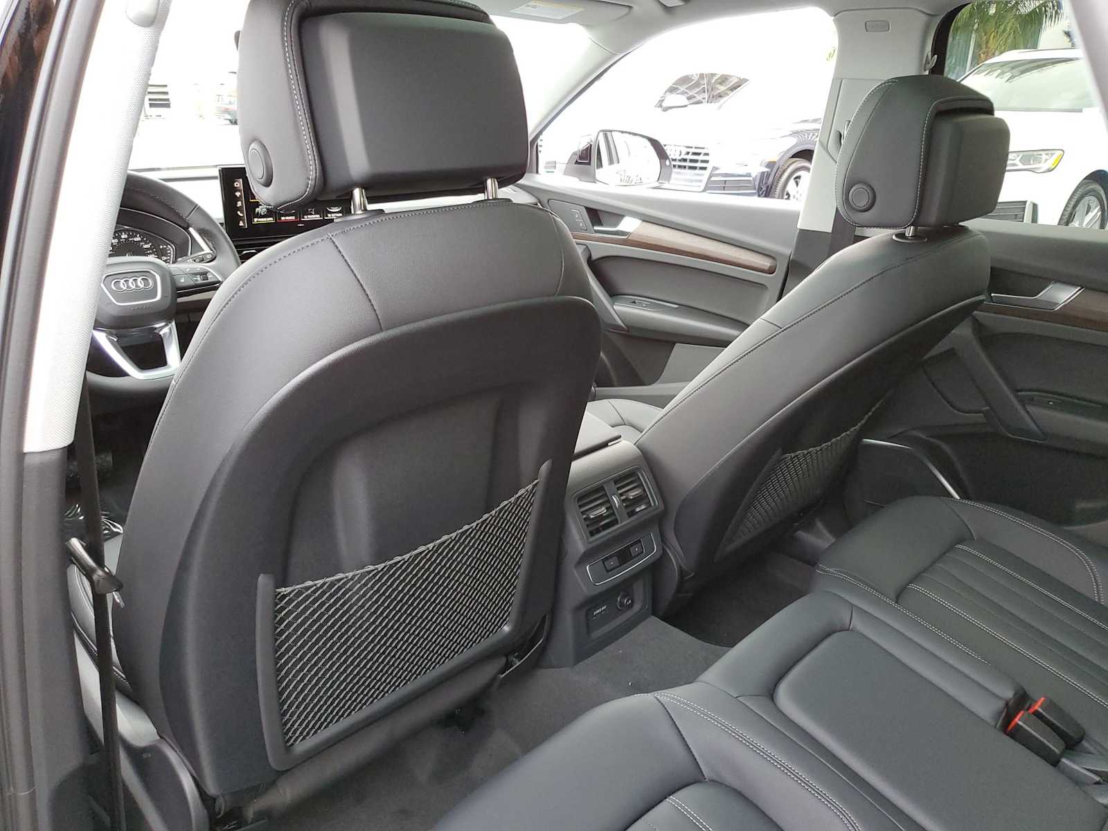 Thumbnail: 2023 Audi Q5 - 17