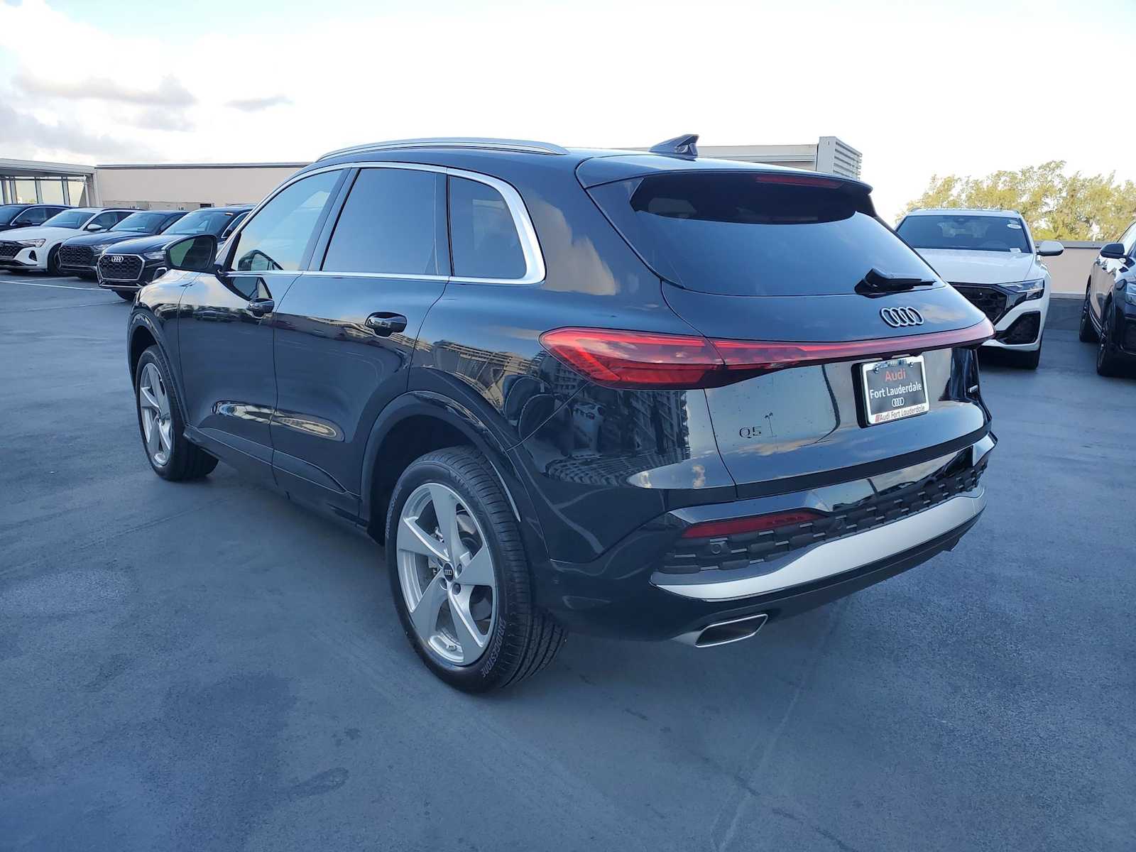 2025 Audi Q5 2.0T Premium Plus photo 4
