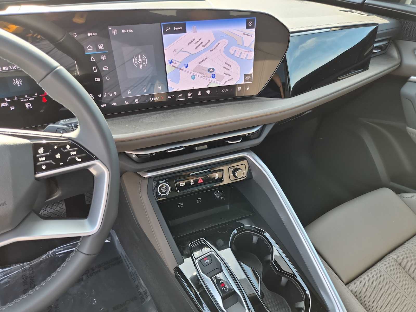 Thumbnail: 2025 Audi Q5 - 23