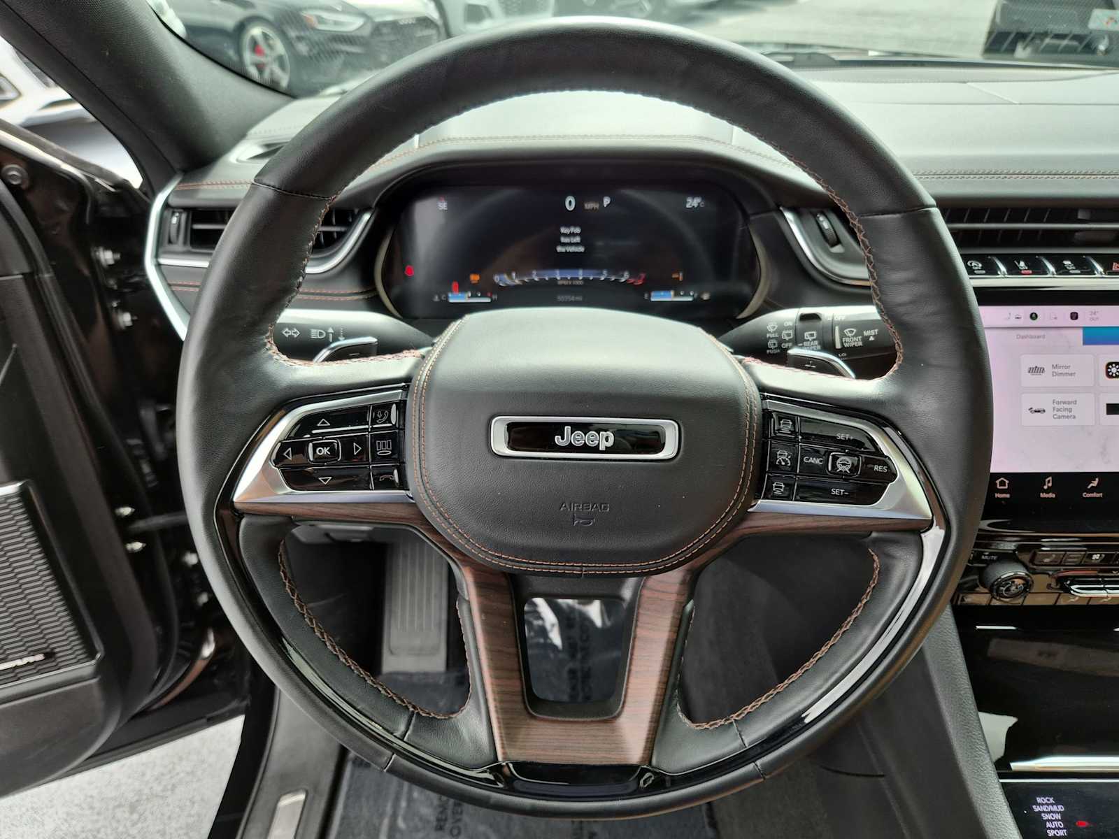 Thumbnail: 2022 Jeep Grand Cherokee - 20