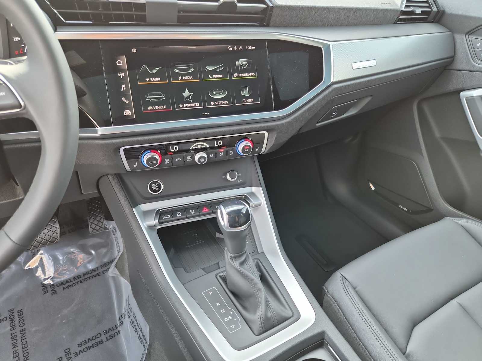 Thumbnail: 2025 Audi Q3 - 23