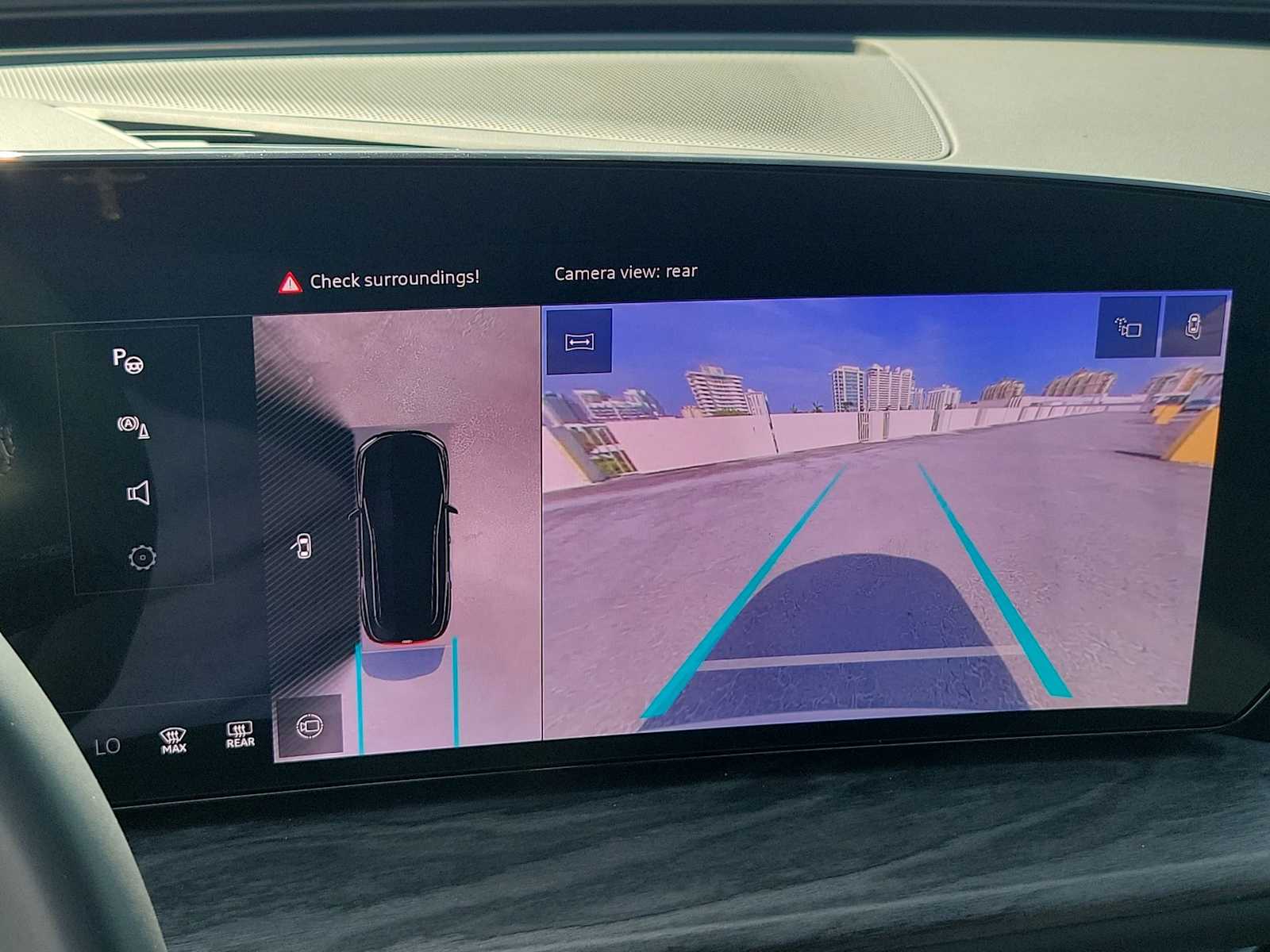 Thumbnail: 2025 Audi Q5 - 24