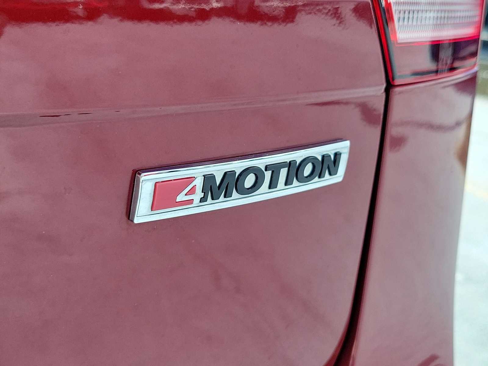 Thumbnail: 2021 Volkswagen Tiguan - 11