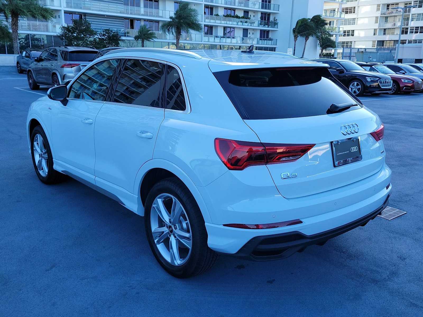 Thumbnail: 2023 Audi Q3 - 4