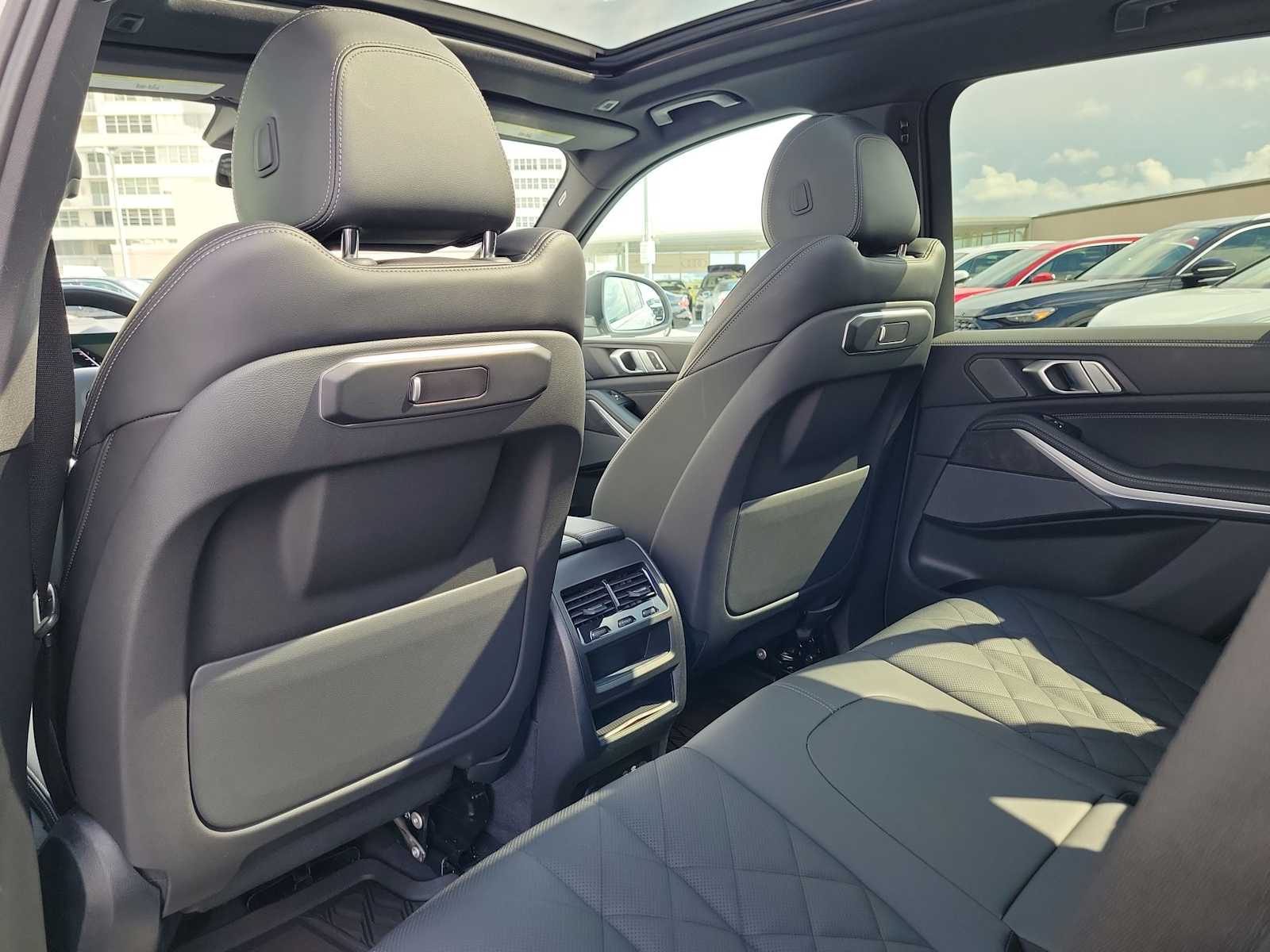 Thumbnail: 2024 BMW X5 - 17