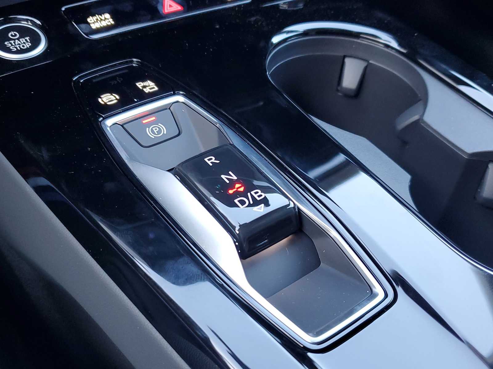 2025 Audi Q6 e-tron Premium Plus 21