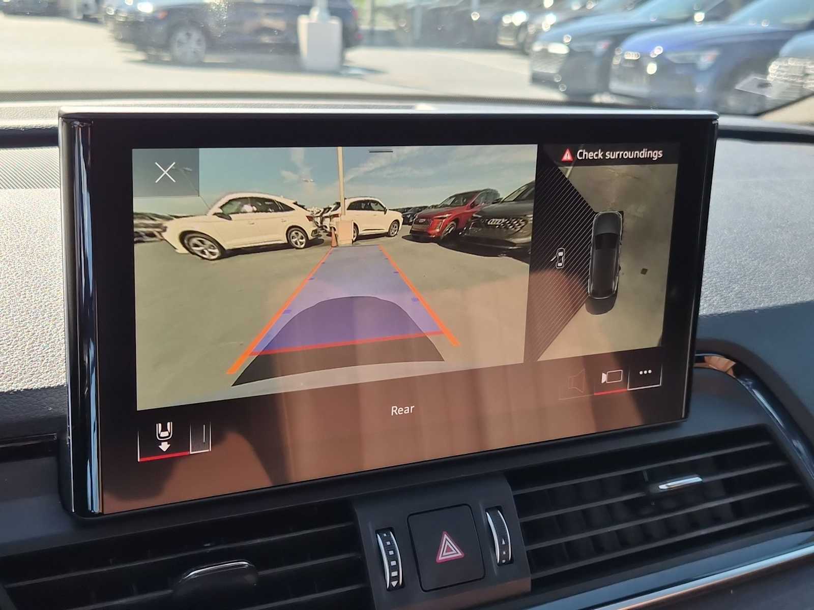 Thumbnail: 2022 Audi Q5 - 24