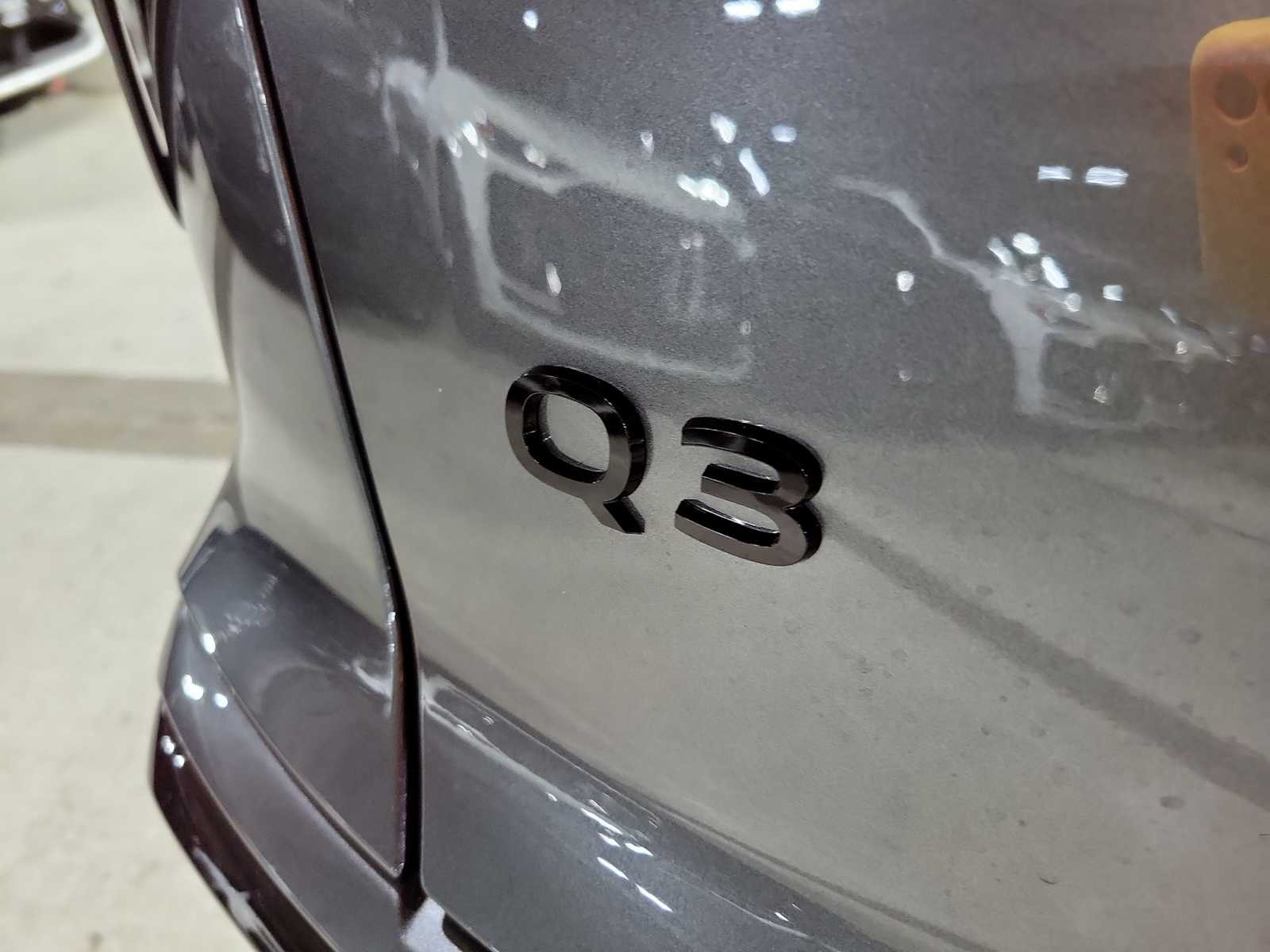 Thumbnail: 2026 Audi Q3 - 11